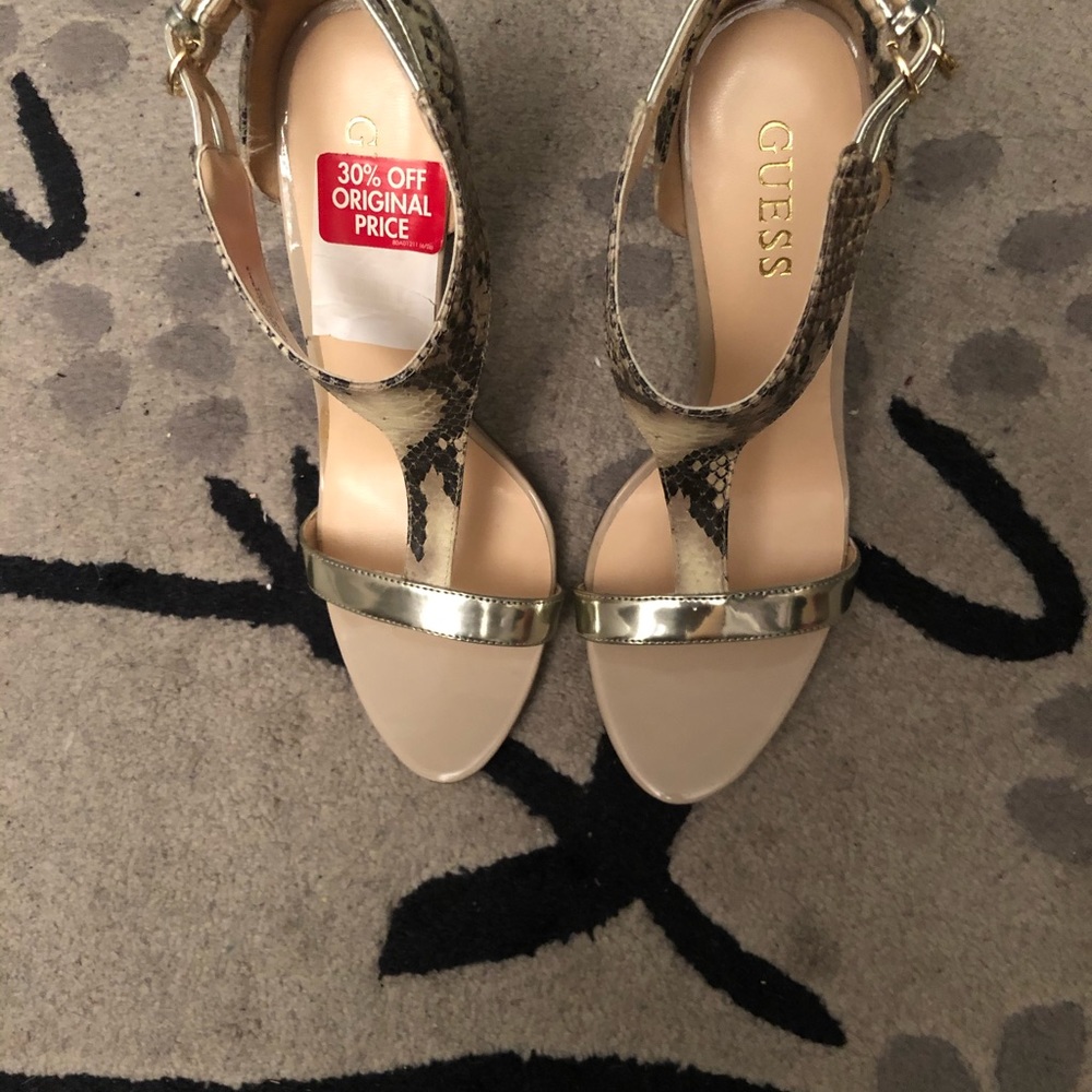 Guess Shoe - New - Picture 7 of 10
